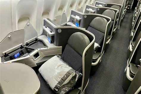 boeing 777 200 first class|Iba pa.